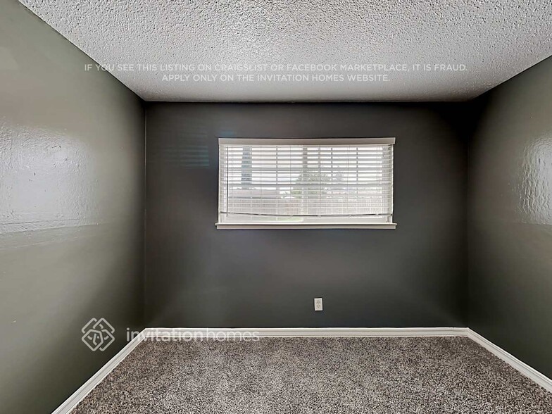 Building Photo - 9920 Nebula Way