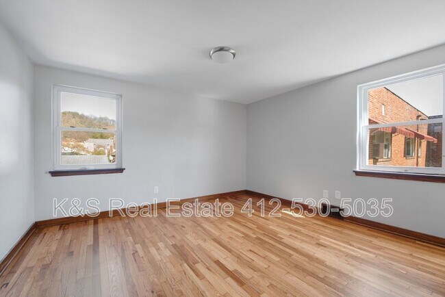 Building Photo - 1437 Lincoln Way