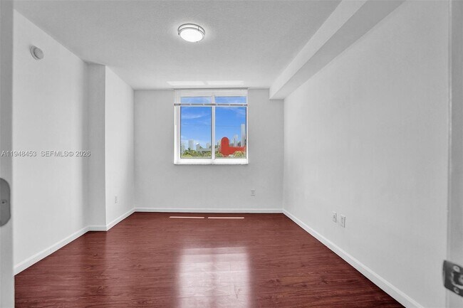 Building Photo - 18800 NE 29th Ave