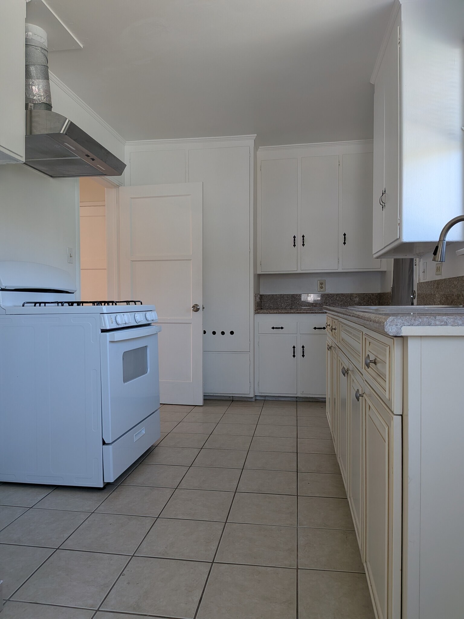 Building Photo - 132 Lukens Pl