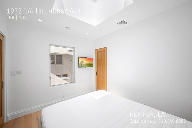 Building Photo - 1932 1/4 Hillhurst Ave-