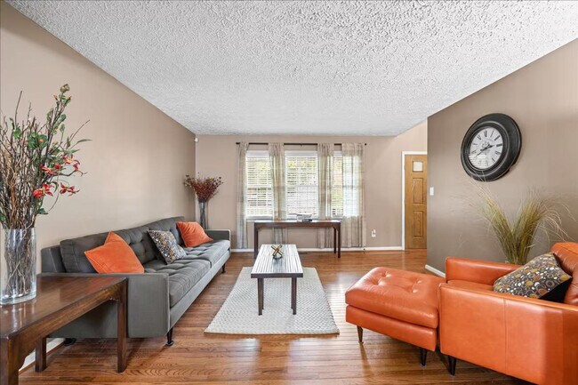 Building Photo - 6 Wavecrest Ct