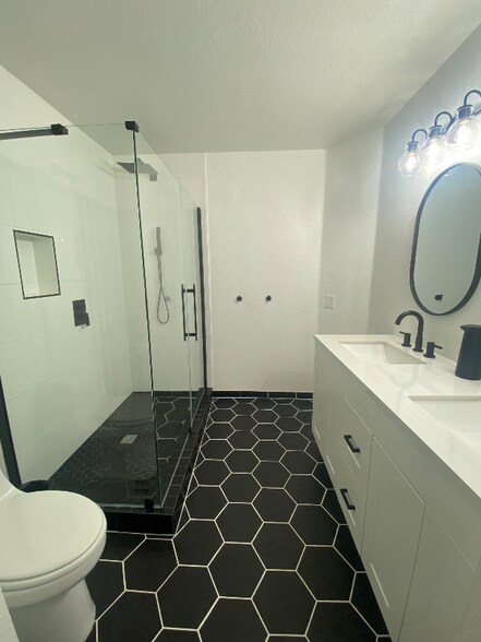 Building Photo - 1739 Vasili Ln