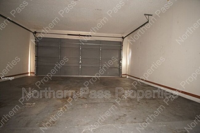 Building Photo - 1587 Bengal Dr