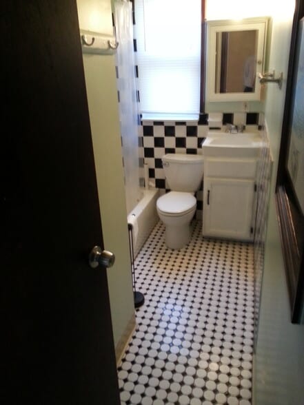 Building Photo - 1824 NE Taylor St