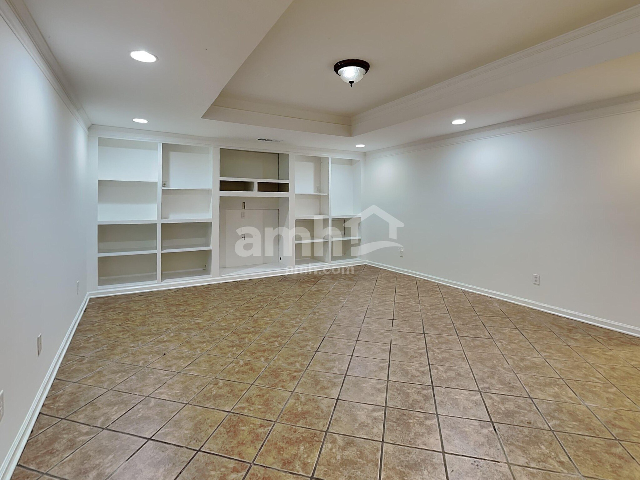 Building Photo - 5150 Hyde Trl