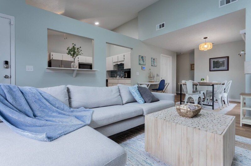 Building Photo - 309 Redan Dr