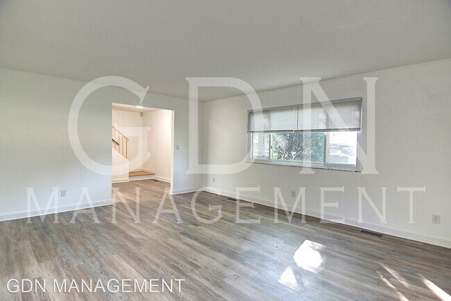 Building Photo - 4 br, 2.5 bath House - 589 Wilson Drive