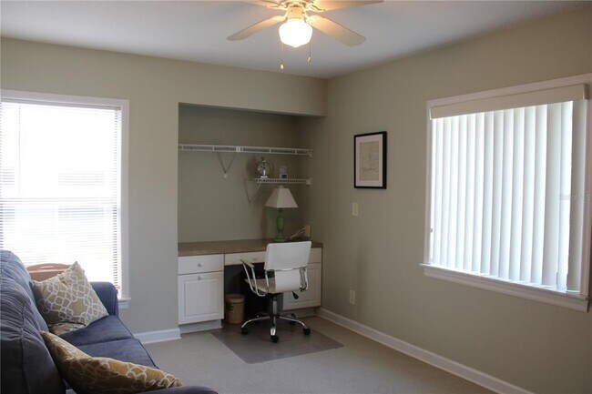 Building Photo - 335 Windrush Loop