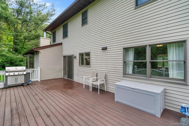 Building Photo - 14 Cheesecote Ct