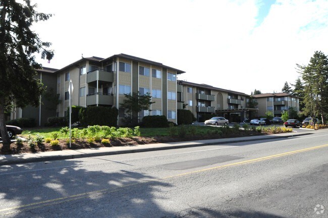 Building Photo - Newporter