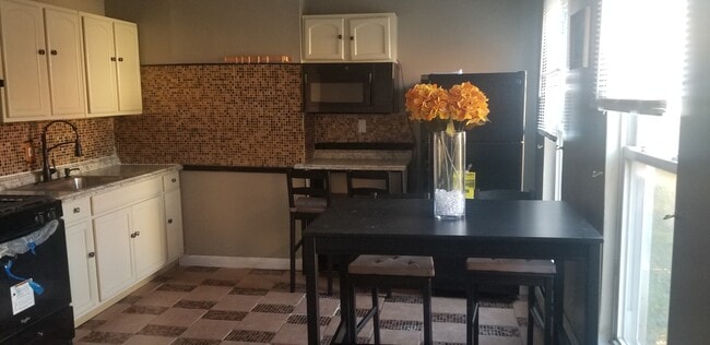 New Appliance (microwave) - 328 Hancock St