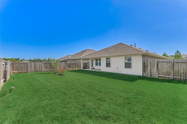 Building Photo - 13959 Leigh Lake Ln