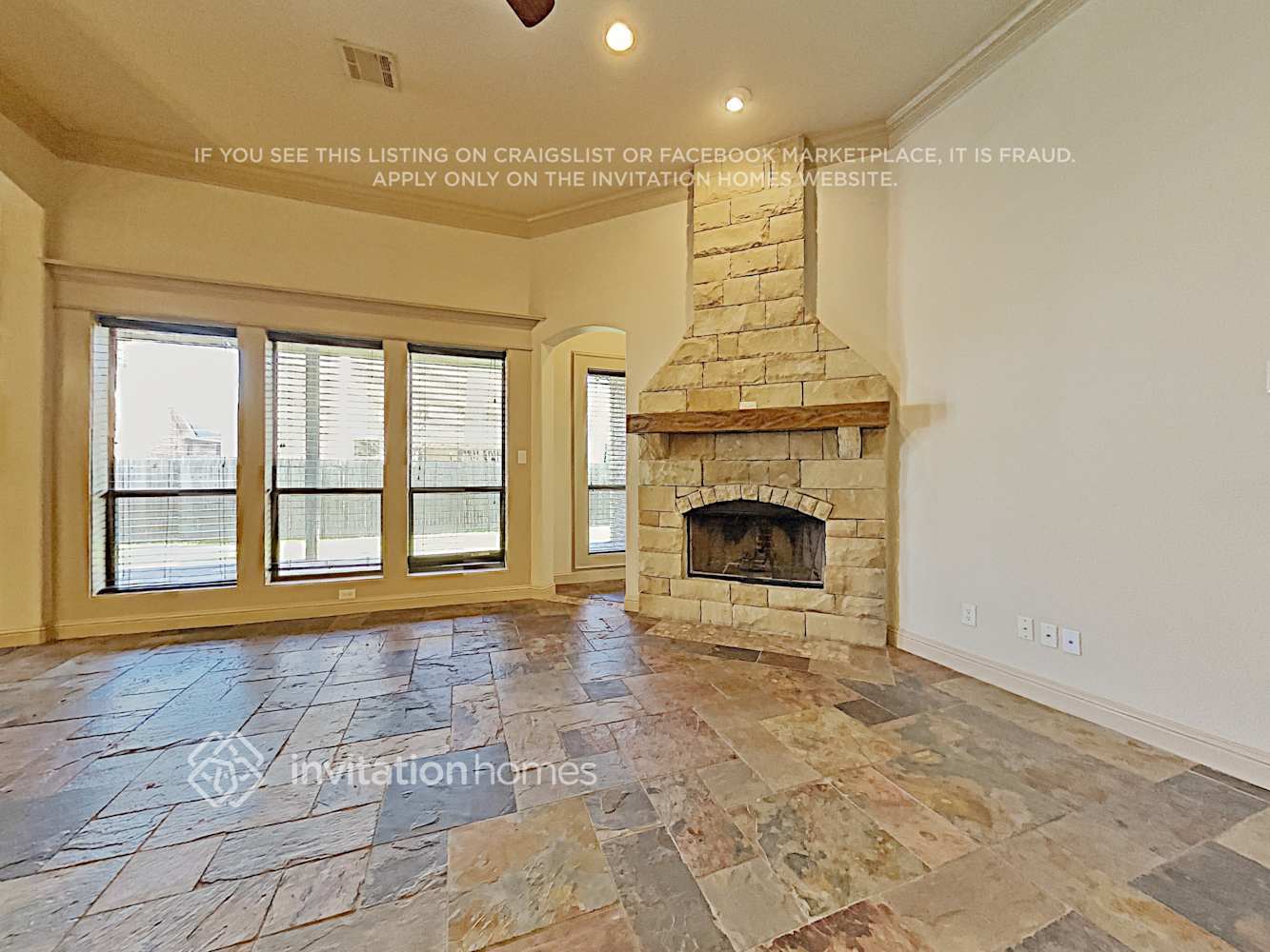 Building Photo - 105 Prairie Dunes Dr