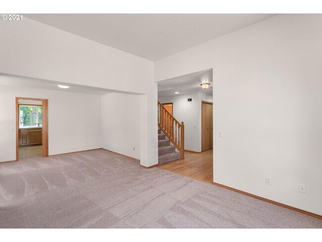 Building Photo - 4 Bedroom Bethany Home on a Large Corner L...
