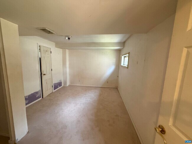 Building Photo - 913 Druid Ave