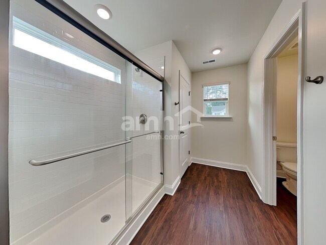 Building Photo - 609 Rivermist Drive