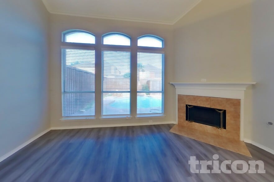Building Photo - 11222 Raveneaux Dr
