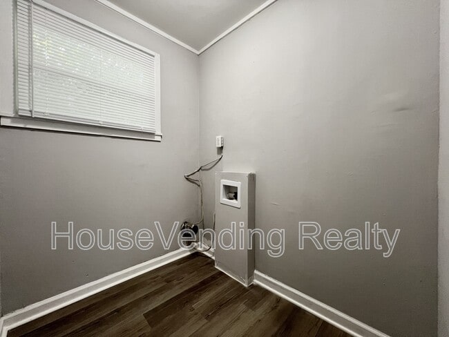 Building Photo - 310 Norris Ave