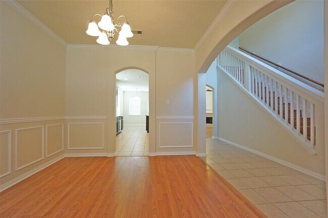 Building Photo - 24503 Hikers Bend Dr