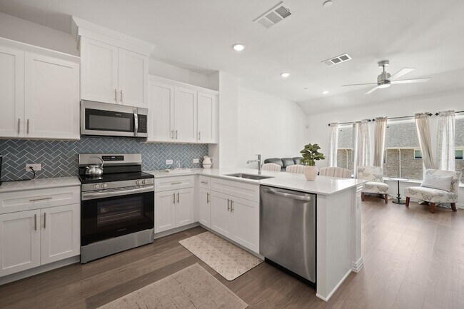 Building Photo - 5243 Legacy St