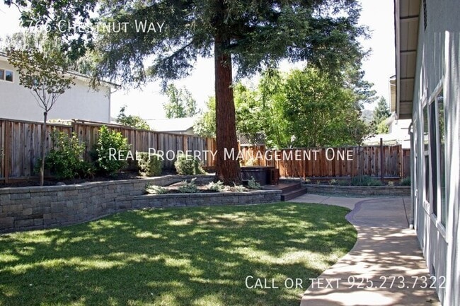 Building Photo - 7766 Chestnut Way