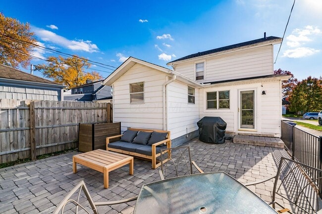 Building Photo - 190 E Dominion Blvd