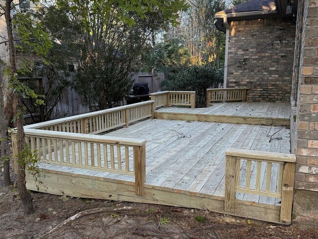 Building Photo - 106 Cezanne Woods Dr