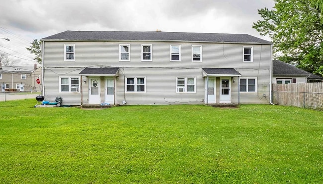 Building Photo - 48 Glenwood Ct