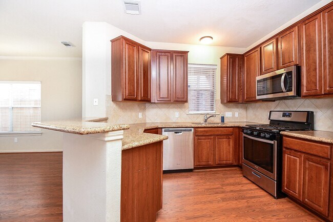 Building Photo - 5215 Brinkman Ct