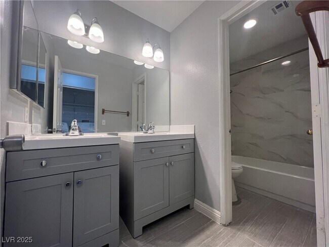 Building Photo - 362 Cavos Way