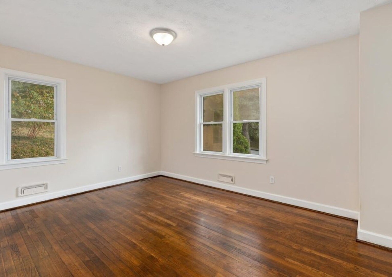 Building Photo - 226 Fraser Ln