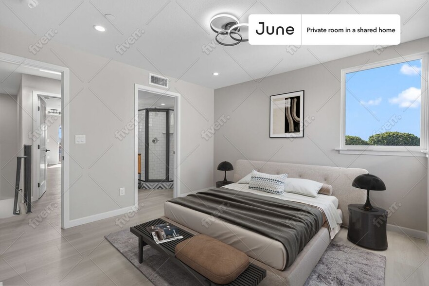 Primary Photo - Private bedroom in 5 bed/5 bath Home