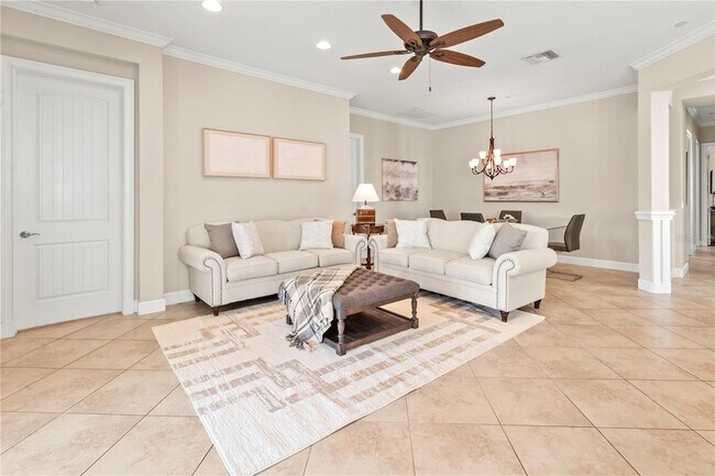 Building Photo - 340 Sapphire Lake Dr