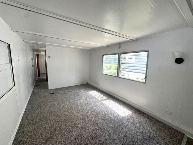 Building Photo - Renovated Two Bedroom Mobile Home