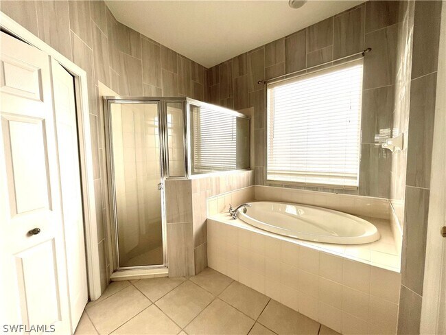 Building Photo - 9699 Blue Stone Cir