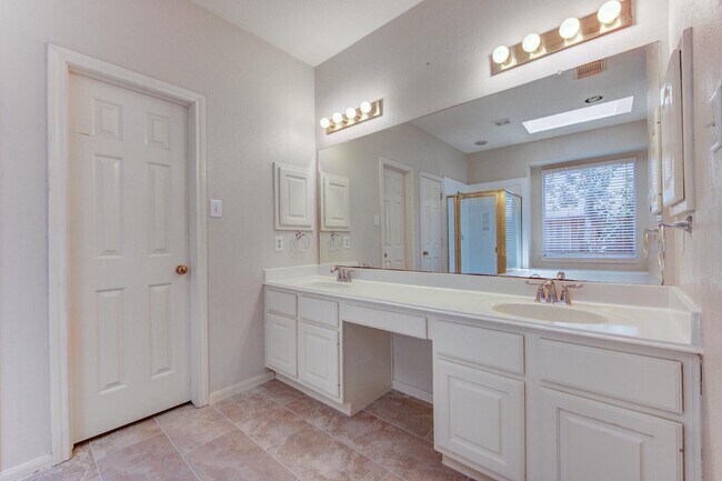Building Photo - 1107 Magnolia Woods Ct