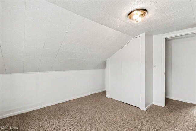 Building Photo - 5425 Ohio St