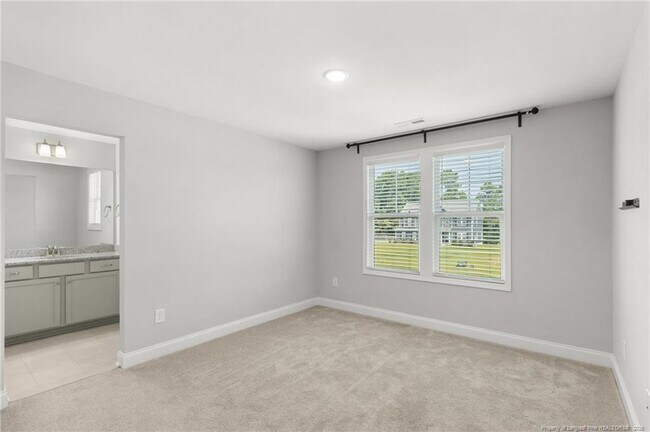 Building Photo - 153 Nairn St