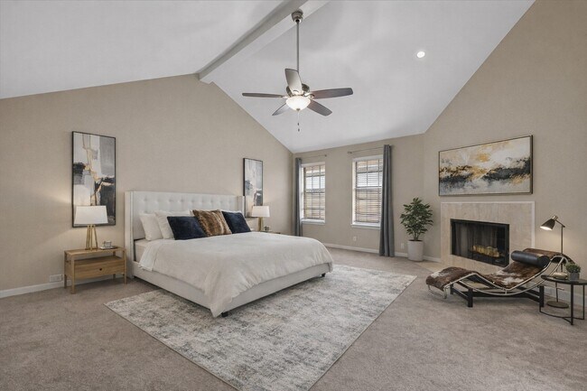 Building Photo - 2413 Potomac Dr