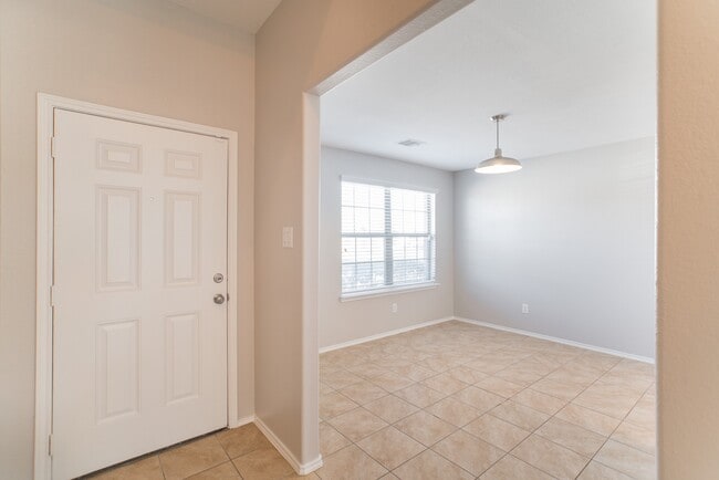 Building Photo - 7247 Basque Country Dr