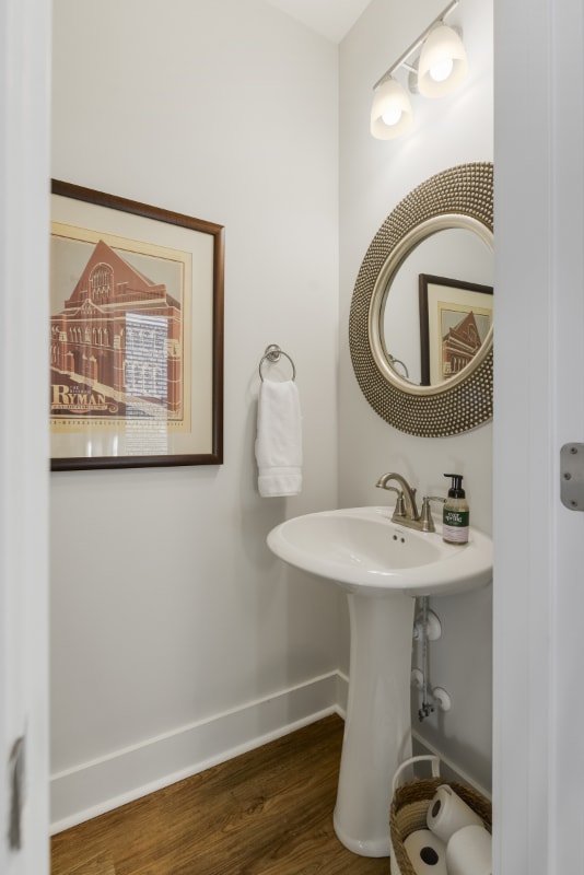 Building Photo - 131 Weller Ln