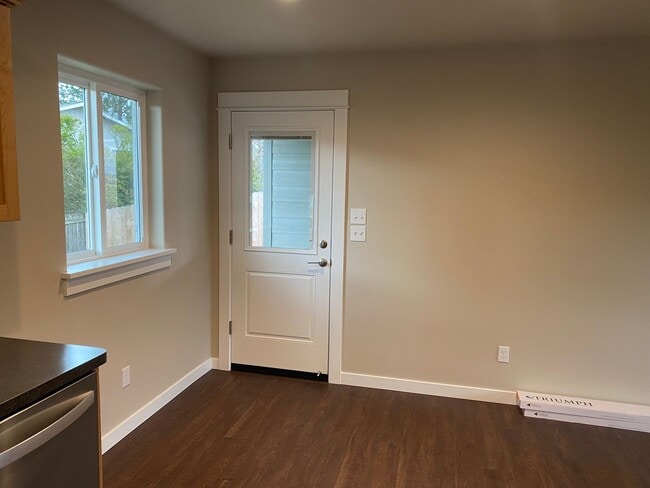 Building Photo - Brand New 2 Bedroom House in Green!