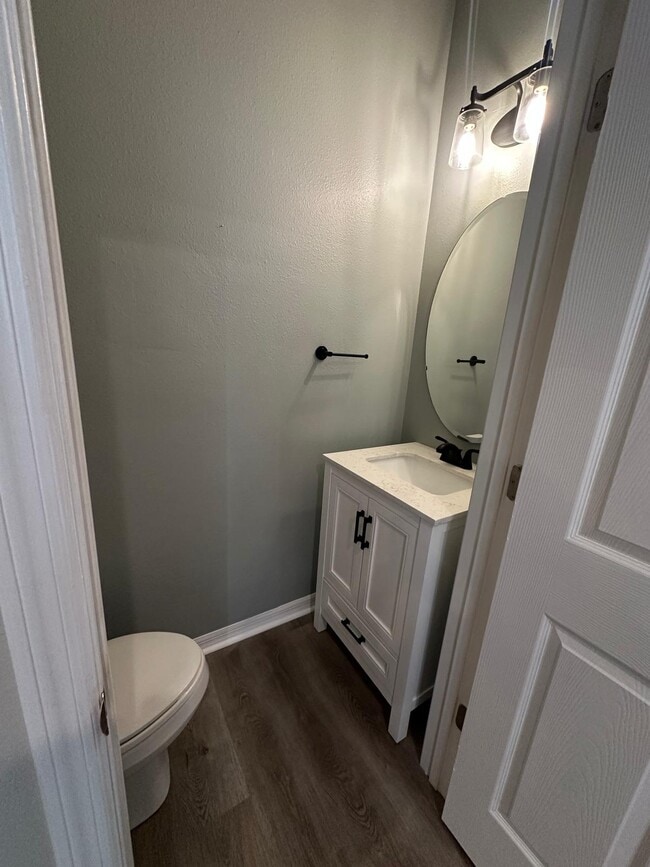 Building Photo - 14170 Oakham St