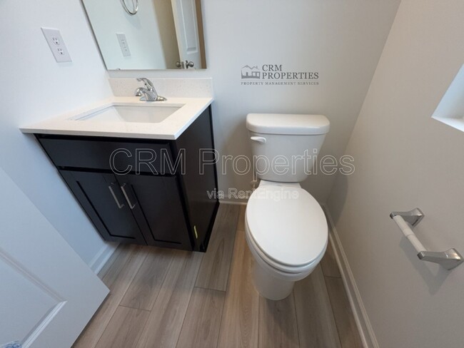 Building Photo - 809 Oyster Bay Dr