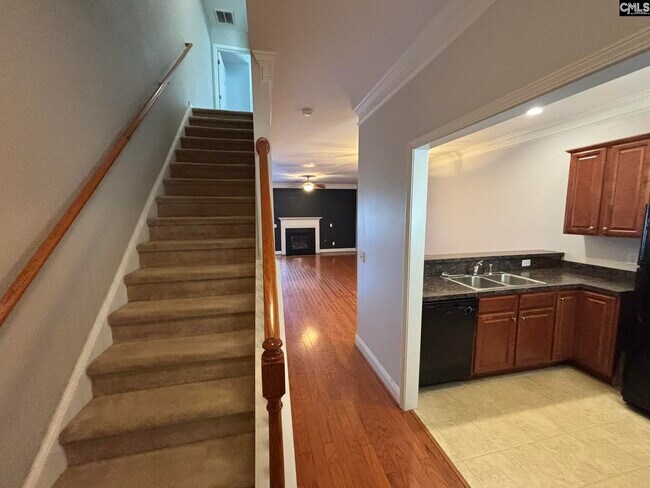 Building Photo - 739 Garden Forest Road