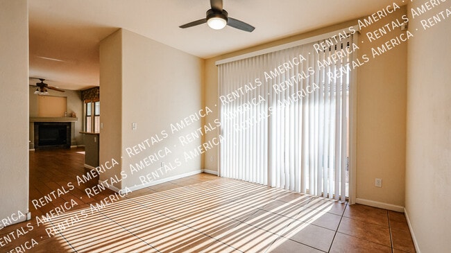 Building Photo - 13601 W Cypress St