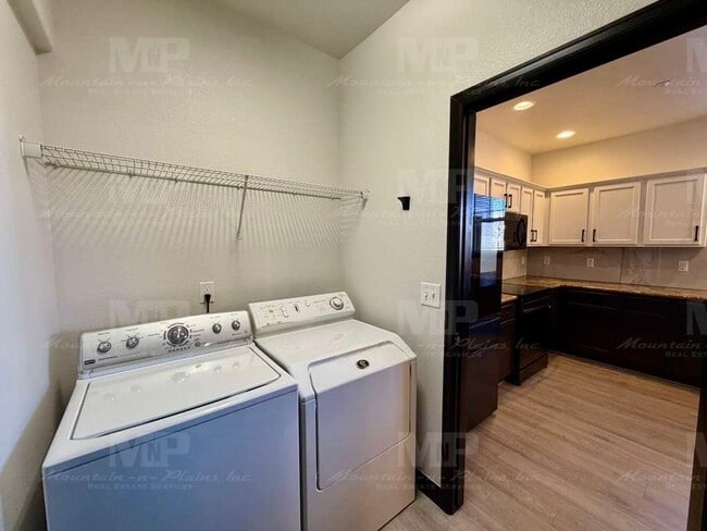 Building Photo - 3809 Rock Creek Dr