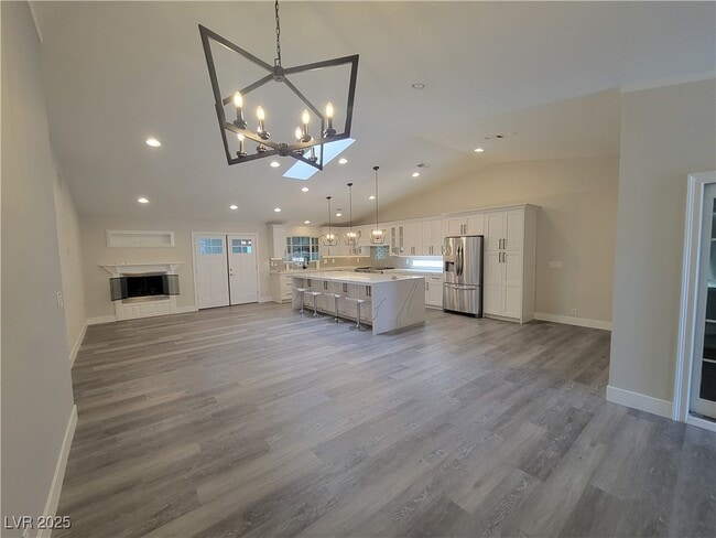 Building Photo - 5836 Corazon Dr