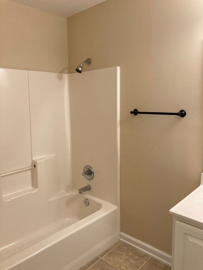Building Photo - 3440 Southbrook Cir